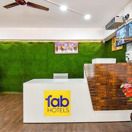 Fabhotel Skylight Studio Rooms - Nr Mcf Camp Pune Luaran gambar