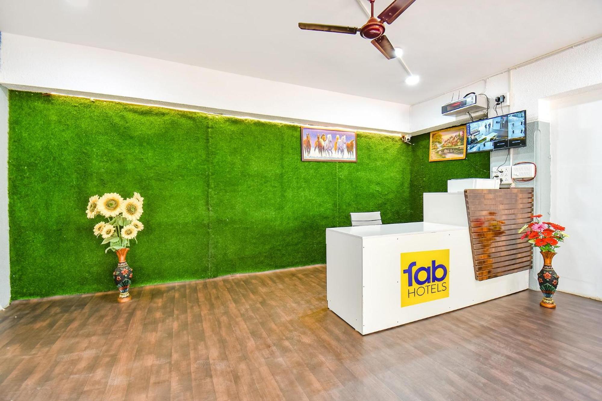 Fabhotel Skylight Studio Rooms - Nr Mcf Camp Pune Luaran gambar